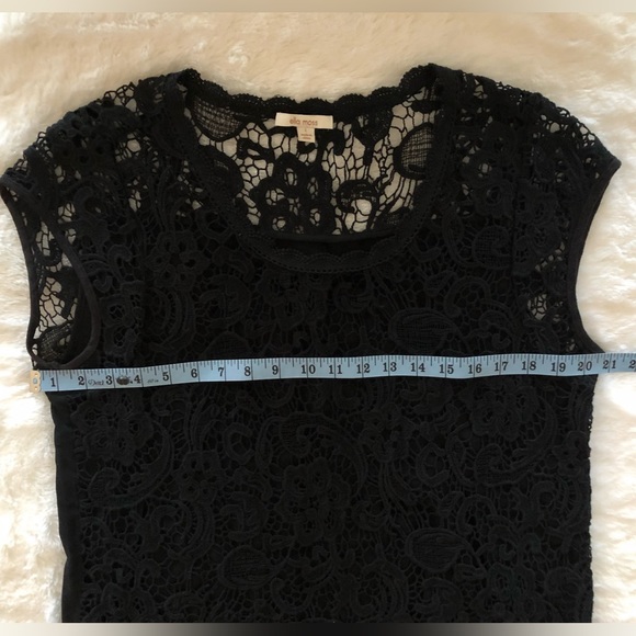 Beautiful Black lace Ella Moss top like new size Large. Great holiday party top. - Picture 7 of 11